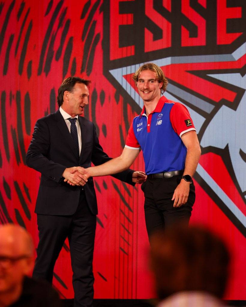 586174587_1465098408378874_5480613343090723266_n